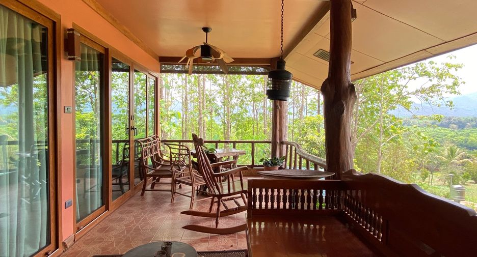 For sale 4 bedrooms house in Phrao, Chiang Mai