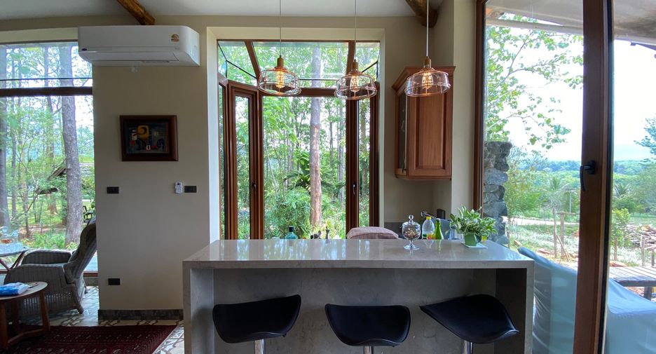 For sale 4 bedrooms house in Phrao, Chiang Mai