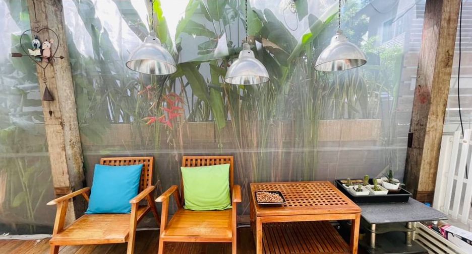 For rent 4 bedrooms house in Mueang Chiang Mai, Chiang Mai