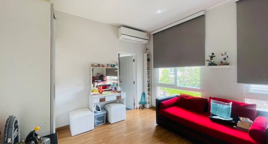 For rent 4 bedrooms house in Mueang Chiang Mai, Chiang Mai