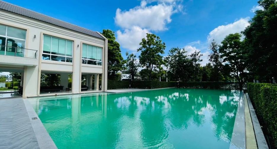 For rent 4 bedrooms house in Mueang Chiang Mai, Chiang Mai