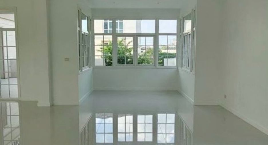 For sale 3 bedrooms house in Bueng Kum, Bangkok