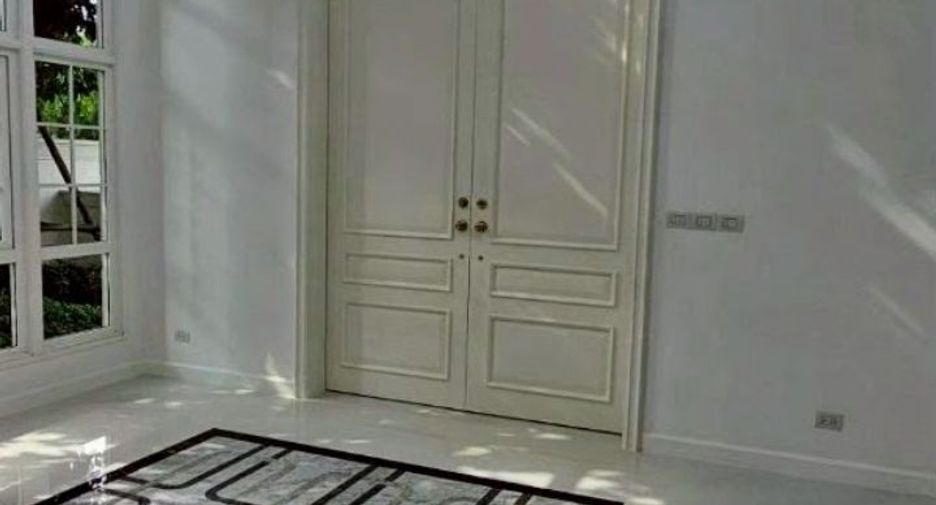 For sale 3 bedrooms house in Bueng Kum, Bangkok