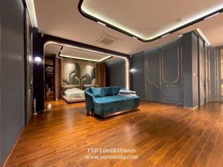 For sale 5 bed house in Saphan Sung, Bangkok