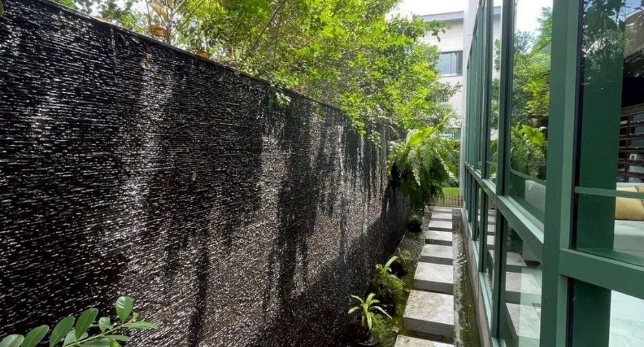 Casa en venta de 5 habitaciones en Saphan Sung, Bangkok