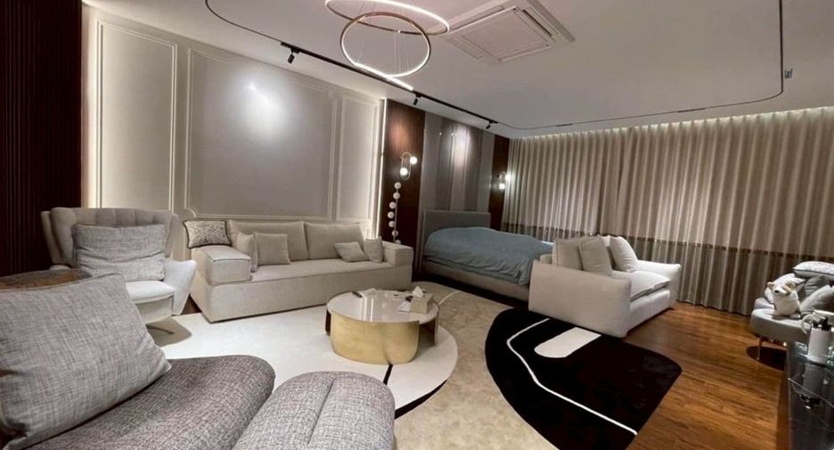 Casa en venta de 5 habitaciones en Saphan Sung, Bangkok