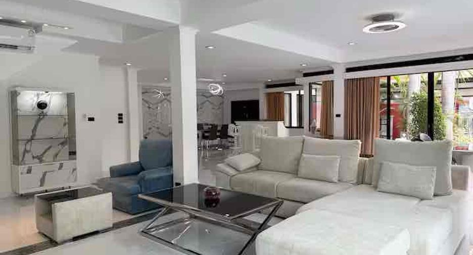 For rent 4 ベッドルーム villa in Bang Lamung, Chonburi