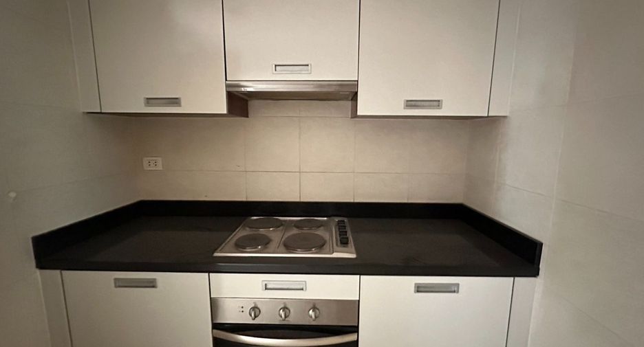 For sale 2 Beds condo in Khlong Toei, Bangkok