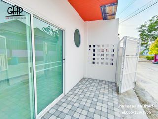 For sale 2 bed townhouse in Mueang Suphanburi, Suphan Buri