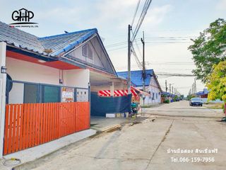 For sale 2 bed townhouse in Mueang Suphanburi, Suphan Buri
