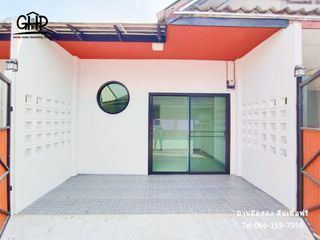 For sale 2 bed townhouse in Mueang Suphanburi, Suphan Buri