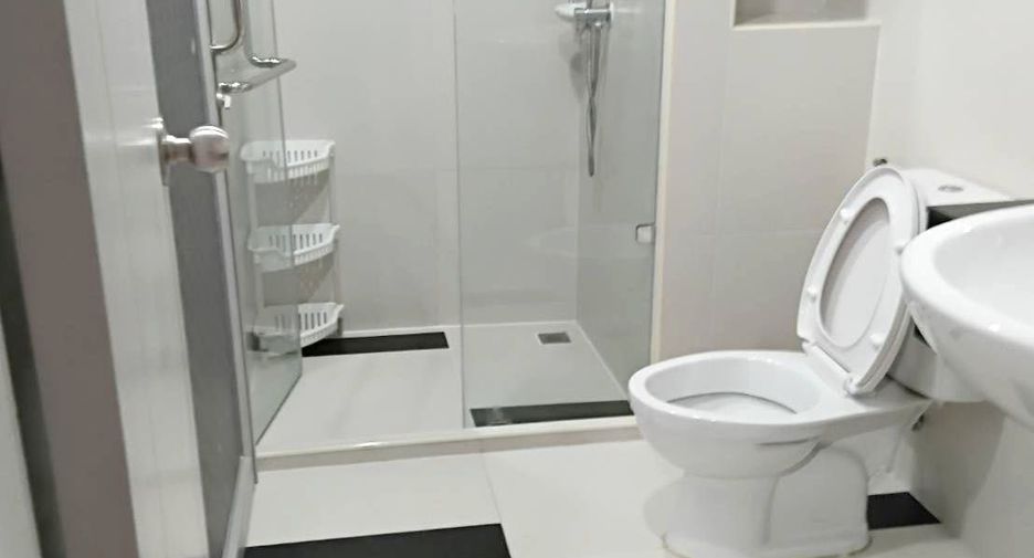 For rent 2 bedrooms condo in Mueang Chiang Mai, Chiang Mai
