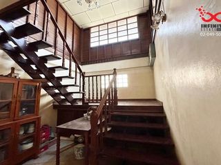 For sale 8 Beds house in Din Daeng, Bangkok