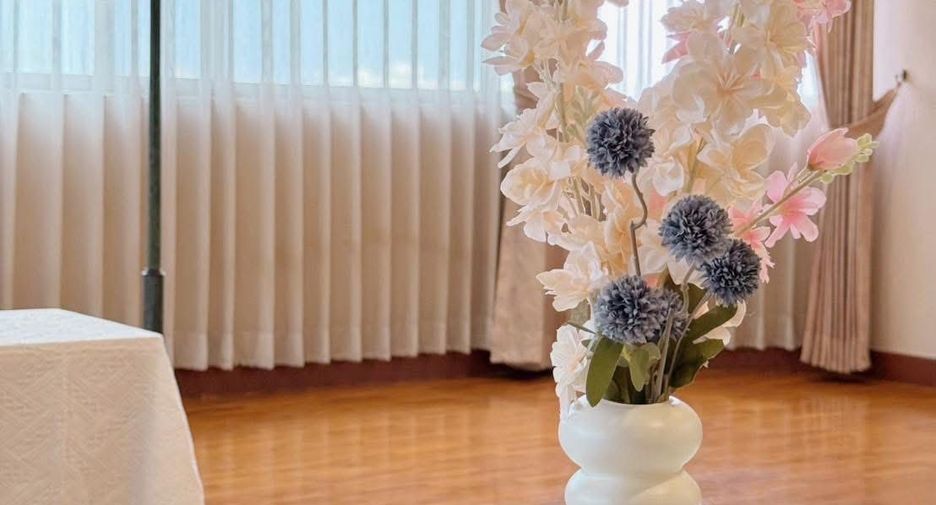 For rent 4 Beds condo in Mueang Chiang Mai, Chiang Mai