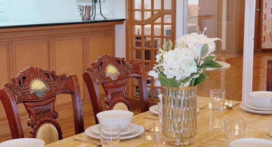For rent 4 Beds condo in Mueang Chiang Mai, Chiang Mai