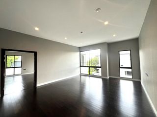 For sale 4 bedrooms house in Khan Na Yao, Bangkok