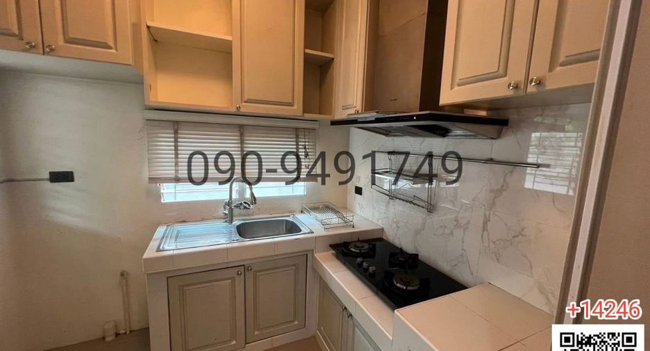 For rent 4 bedrooms house in Khlong Sam Wa, Bangkok