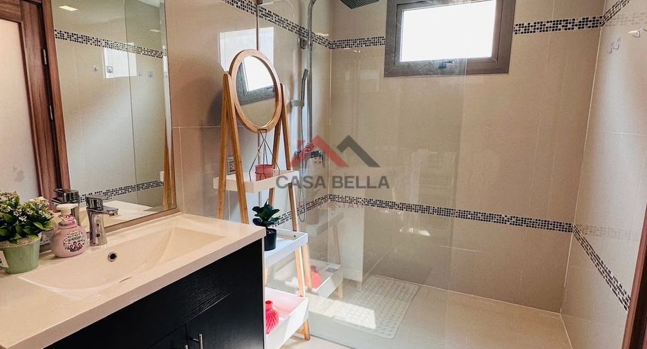 For sale 2 bedrooms condo in North Pattaya, Pattaya