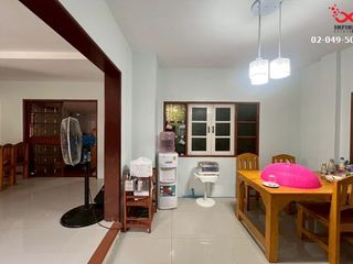 For sale 4 Beds house in Sam Khok, Pathum Thani