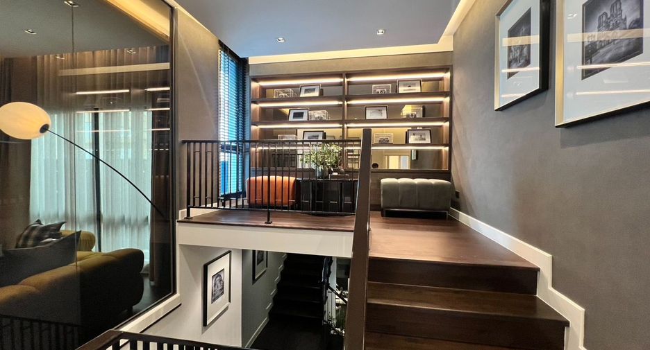 Haus zum Kauf mit 5 Zimmer in Khlong Sam Wa, Bangkok