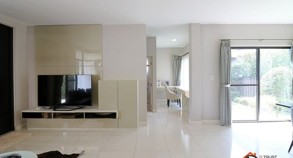 For sale 4 bedrooms house in Prawet, Bangkok