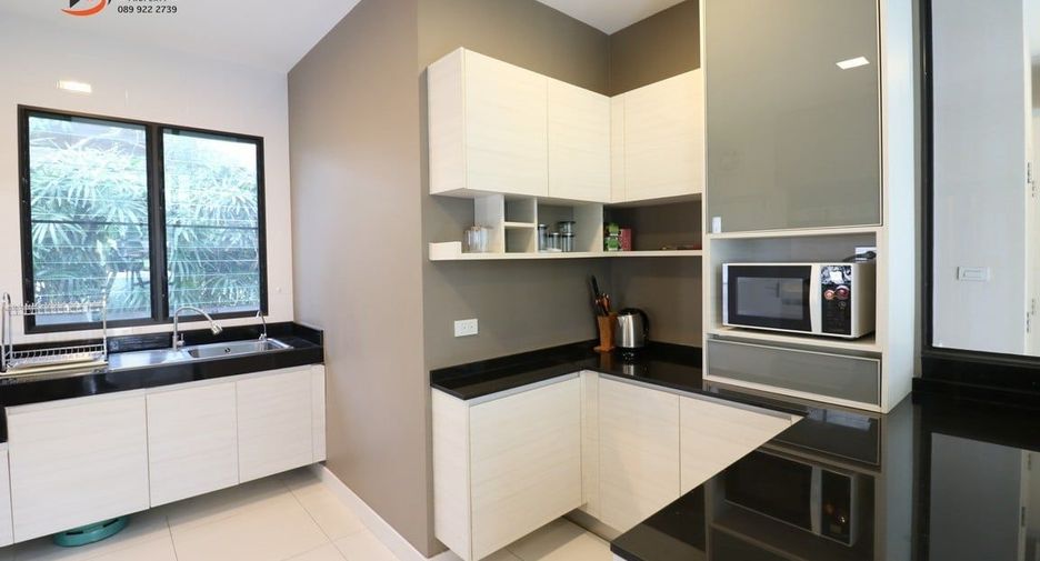 For sale 4 bedrooms house in Prawet, Bangkok