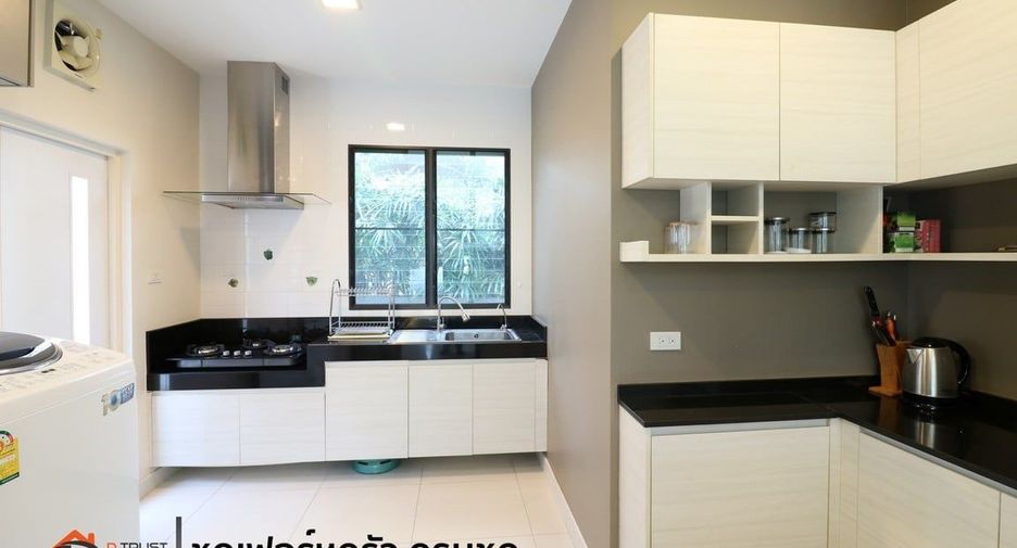 For sale 4 bedrooms house in Prawet, Bangkok