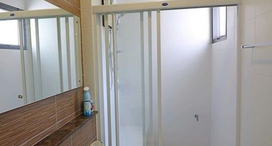 For sale 4 bedrooms house in Prawet, Bangkok