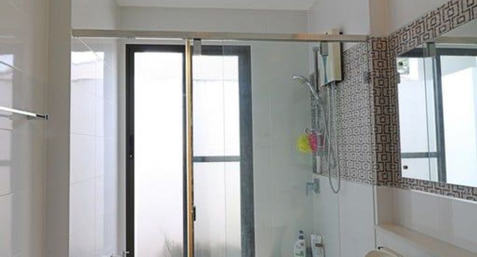 For sale 4 bedrooms house in Prawet, Bangkok