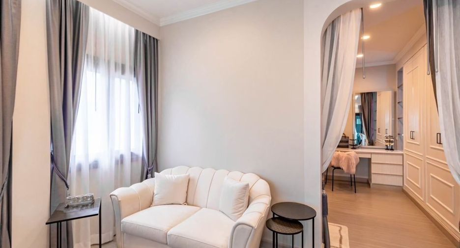 For sale 4 bedrooms house in Mueang Phuket, Phuket
