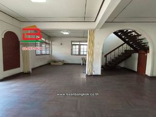 For sale 2 bed house in Wang Thonglang, Bangkok