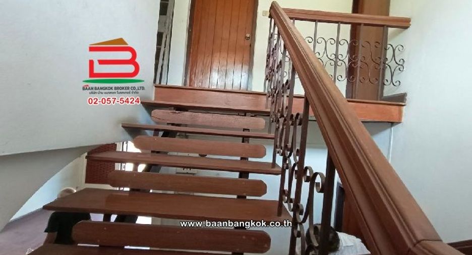 For sale 2 bedrooms house in Wang Thonglang, Bangkok