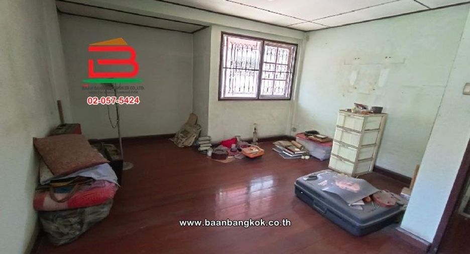 For sale 2 bedrooms house in Wang Thonglang, Bangkok