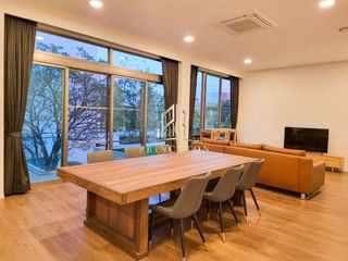 For rent 4 bedrooms house in Saphan Sung, Bangkok
