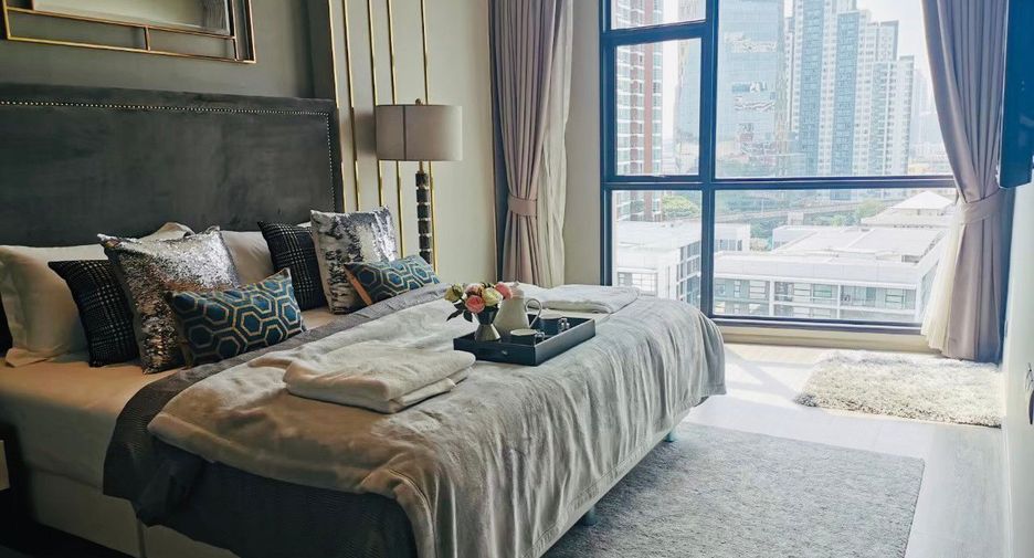 For sale 2 ベッドルーム condo in Watthana, Bangkok