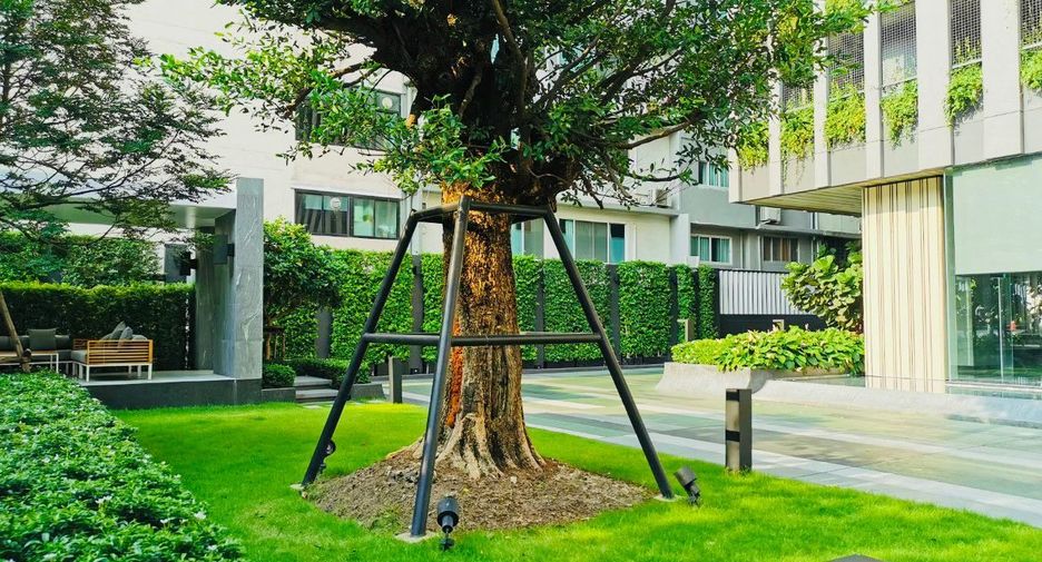 For sale 2 ベッドルーム condo in Watthana, Bangkok