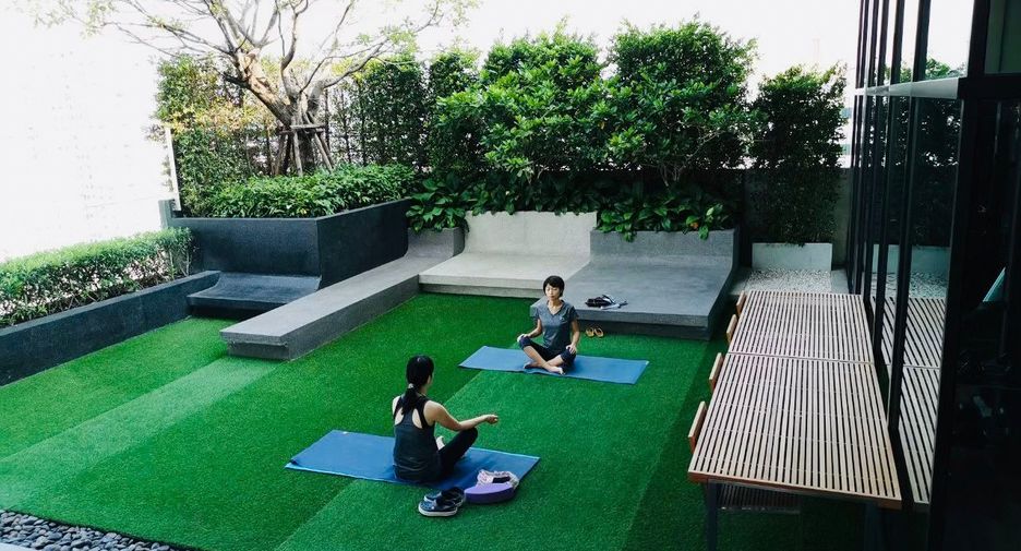 For sale 2 ベッドルーム condo in Watthana, Bangkok
