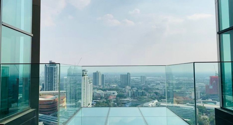 For sale 2 ベッドルーム condo in Watthana, Bangkok