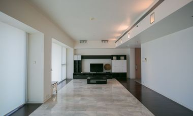 For sale 3 bedrooms condo in Sathon, Bangkok