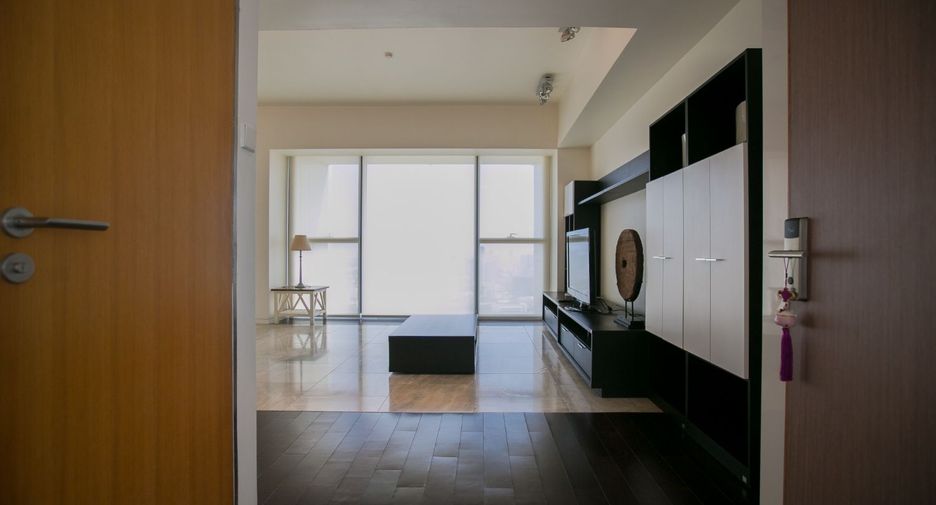 For sale 3 bedrooms condo in Sathon, Bangkok