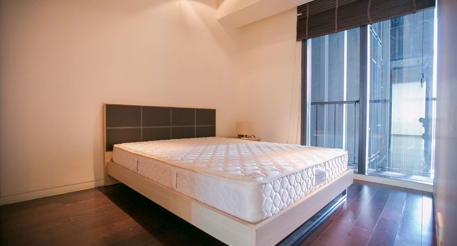 For sale 3 bedrooms condo in Sathon, Bangkok