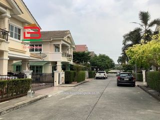 For sale 5 bed house in Bang Khen, Bangkok