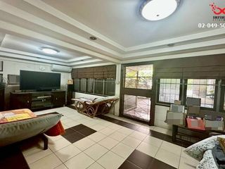 For sale 3 bed house in Huai Khwang, Bangkok
