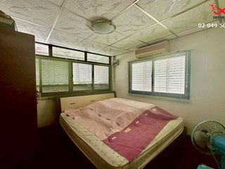 For sale 3 bed house in Huai Khwang, Bangkok