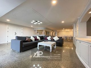 For rent 4 bed condo in Watthana, Bangkok