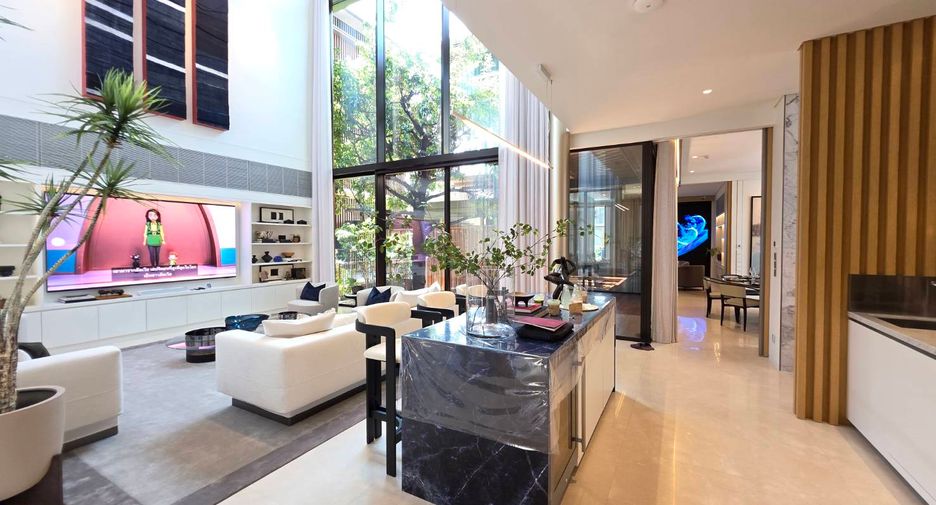 For sale 5 bedrooms house in Bang Phli, Samut Prakan