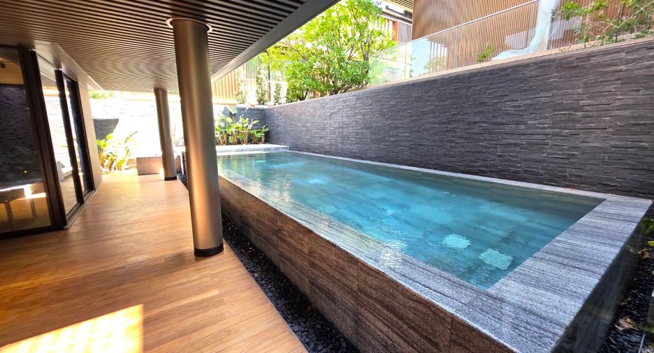 For sale 5 bedrooms house in Bang Phli, Samut Prakan