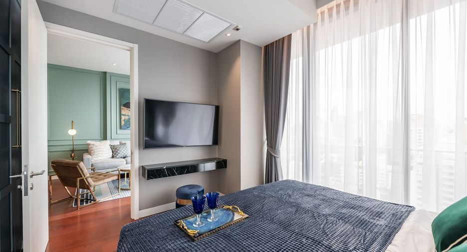 For rent 2 bedrooms condo in Watthana, Bangkok