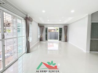 For sale 3 bed house in Don Mueang, Bangkok