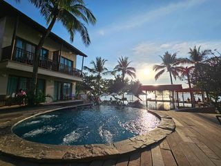 For sale 35 bed hotel in Ko Chang, Trat
